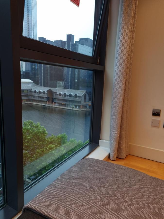 Luxury Waterside Apartment Canary Wharf ลอนดอน ภายนอก รูปภาพ